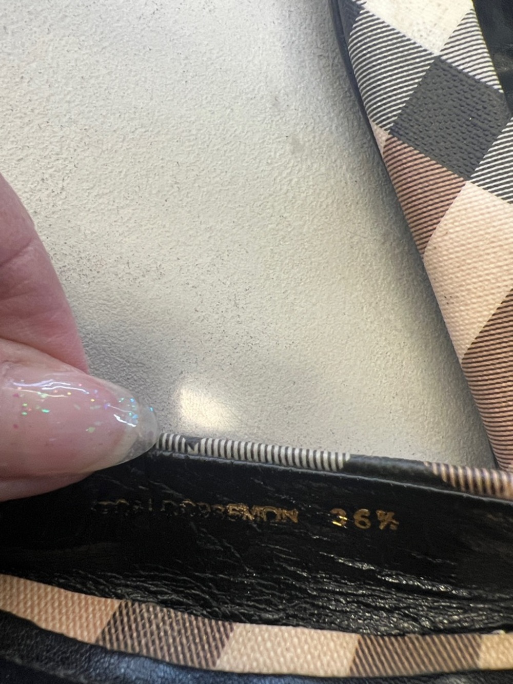 Burberry Black Leather Ballet Flats with Classic Check Trim - Picture 6 of 6